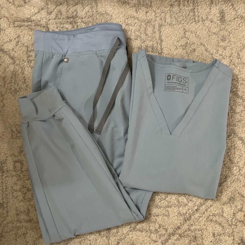 figs scrubs set dusty blue xl & xlp